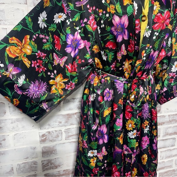 Victoria's Secret Floral Robe - Black and Multicolor - Picture 5 of 6
